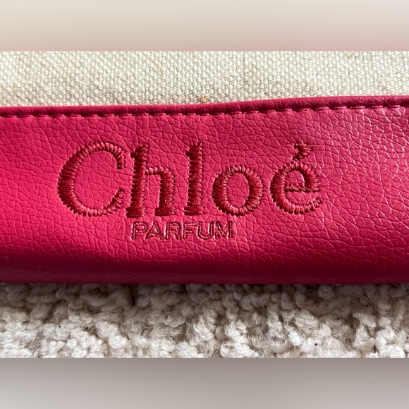 New Chloe canvas / pouch / zip wallet 🤩 - Picture 2 of 8